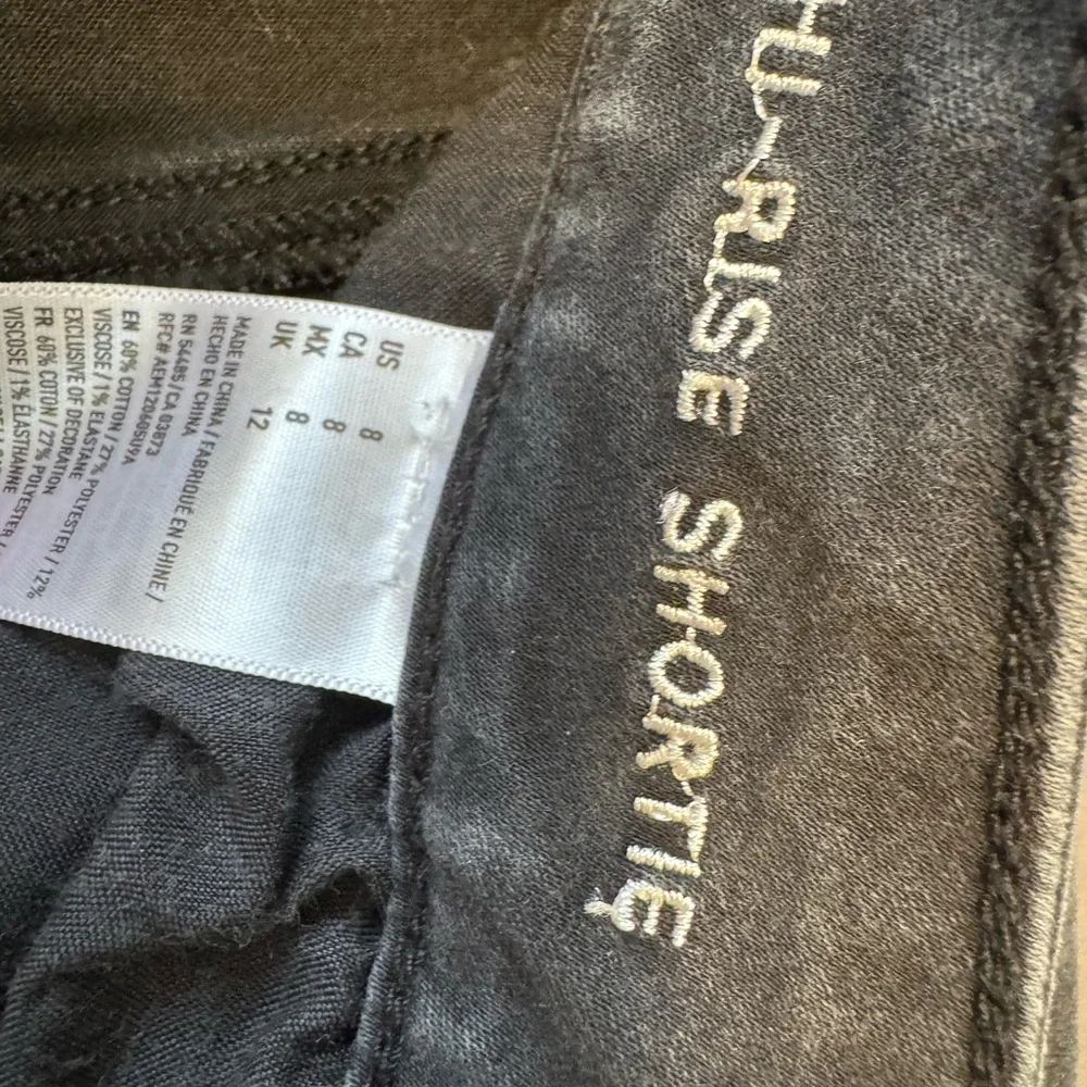 American Eagle Outfitters Black Jean Shorts with Distressed Hem - Picture 3 of 4